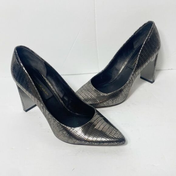 Donna Karan Silver Alligator Pattern Pointed Toe Heels Size 8 - Picture 1 of 8